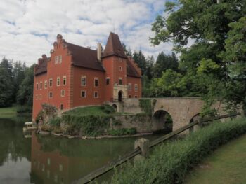 Zámek Červená Lhota