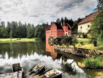 Zámek Červená Lhota