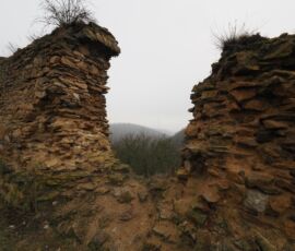 Zřícenina hradu Oparno